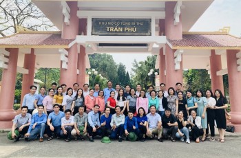 Lớp Bồi dưỡng ngạch chuyên viên khóa 96 nghiên cứu thực tế tại huyện Đức Thọ