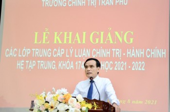 Khai giảng Khoá trung cấp lý luận chính trị - hành chính hệ tập trung năm học 2021 - 2022