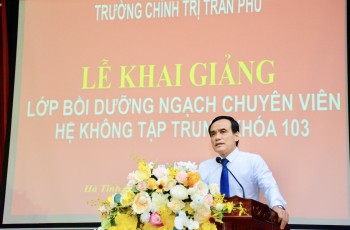 Khai giảng lớp Bồi dưỡng Ngạch chuyên viên hệ không tập trung khoá 103