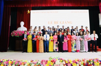 Bế giảng lớp bồi dưỡng lãnh đạo, quản lý cấp phòng và tương đương khoá 2