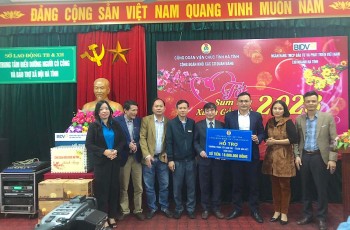 Công đoàn Khối các cơ quan Đảng tổ chức “Tết sum vầy, xuân gắn kết” tại Trung tâm Điều dưỡng Người có công và Bảo trợ xã hội Hà Tĩnh