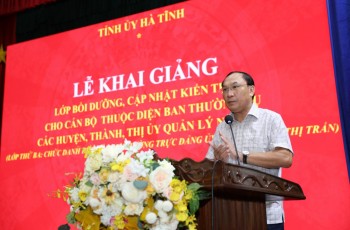 Khai giảng Lớp Bồi dưỡng cập nhật kiến thức cho cán bộ thuộc diện Ban Thường vụ các huyện, thành, thị uỷ quản lý (lớp thứ ba: Chức danh Phó Bí thư Thường trực Đảng uỷ xã, phường, thị trấn năm 2023)