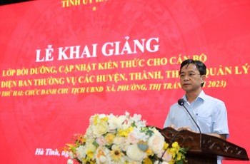 Khai giảng Lớp Bồi dưỡng cập nhật kiến thức cho cán bộ thuộc diện Ban Thường vụ các huyện, thành, thị uỷ quản lý (lớp thứ hai: Chức danh Chủ tịch UBND xã, phường, thị trấn năm 2023)