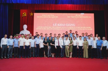 Khai giảng lớp Bồi dưỡng lãnh đạo quản lý cấp sở và tương đương K6/2024 và Lớp Bồi dưỡng lãnh đạo quản lý cấp huyện và tương đương k4/2024