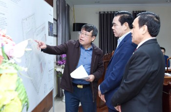 Chủ tịch UBND tỉnh kiểm tra cơ sở vật chất, tiến độ triển khai dự án tại Trường Chính trị Trần Phú