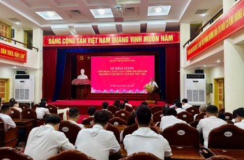Khai giảng lớp Trung lý luận chính trị khóa 204, hệ không tập trung năm học 2025 - 2026