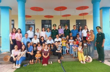 Đưa công tác tư tưởng về cơ sở, địa bàn...