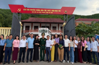 Trường Chính trị Trần Phú - Gắn trách...