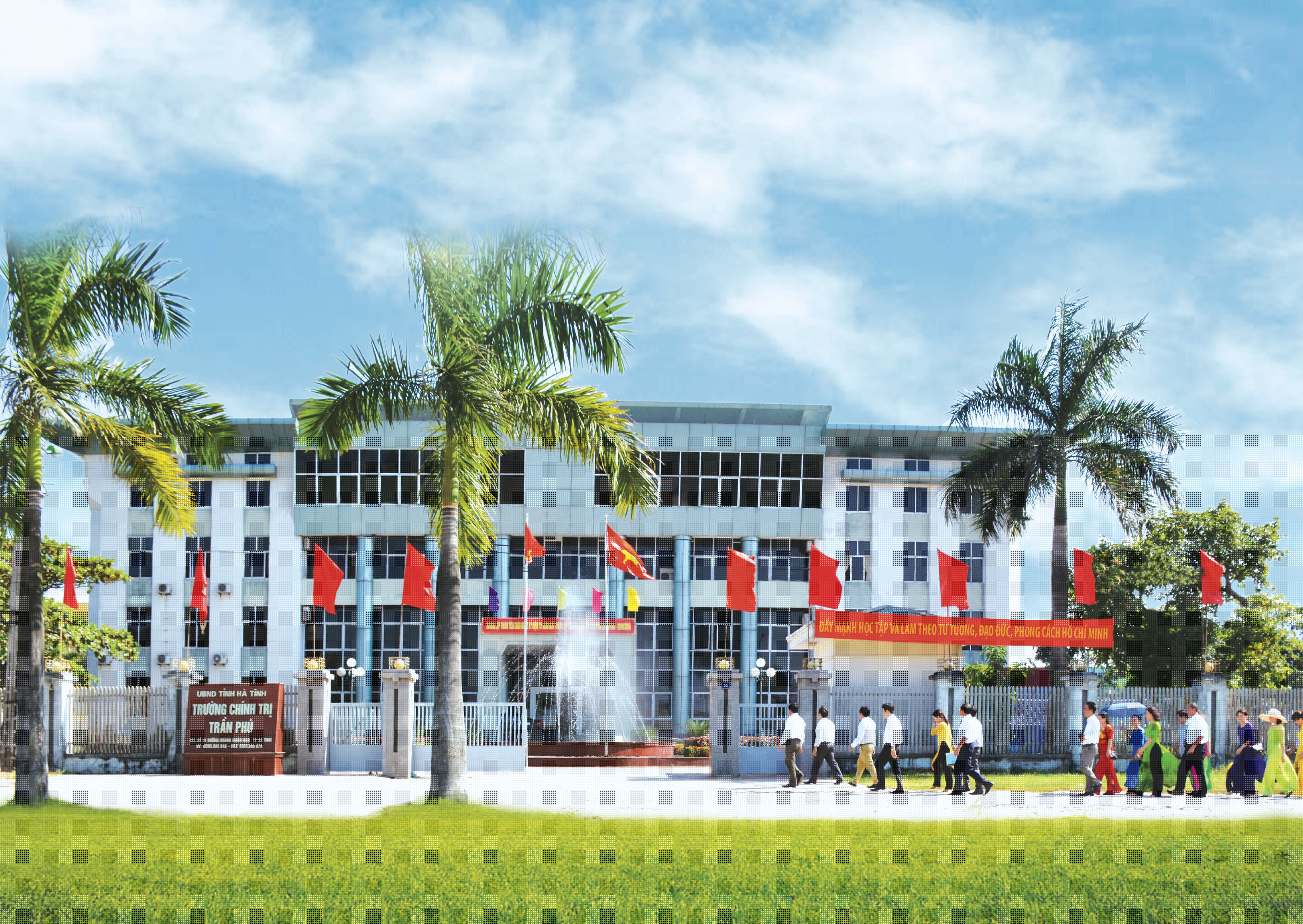 TỰ HÀO 75 NĂM TRƯỜNG CHÍNH TRỊ TRẦN PHÚ