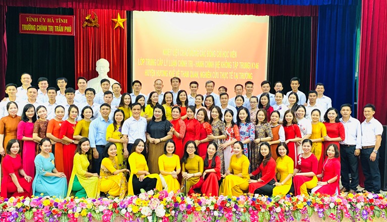 z1979819311577 f94bd2cf8b22de3ad7280e1133a351da