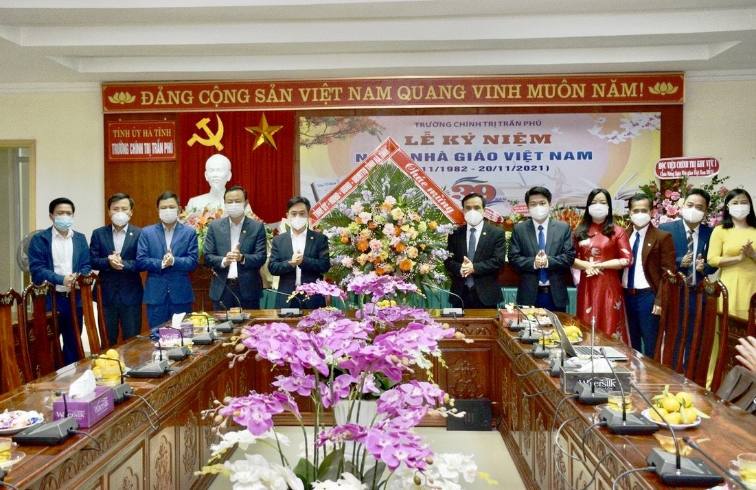 ld tinh chuc mung truong 1