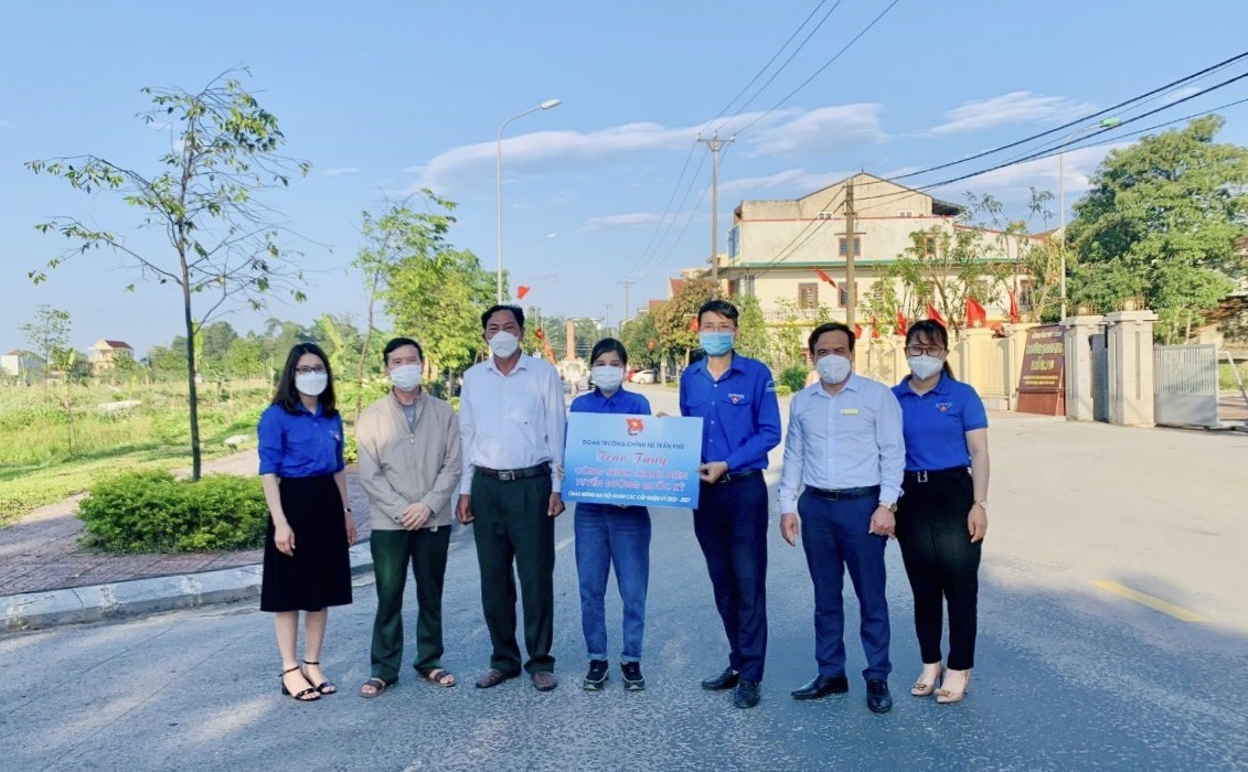 z3324619353987 09732e5b84c2bb7b8f9a6107612b47a2 1 1