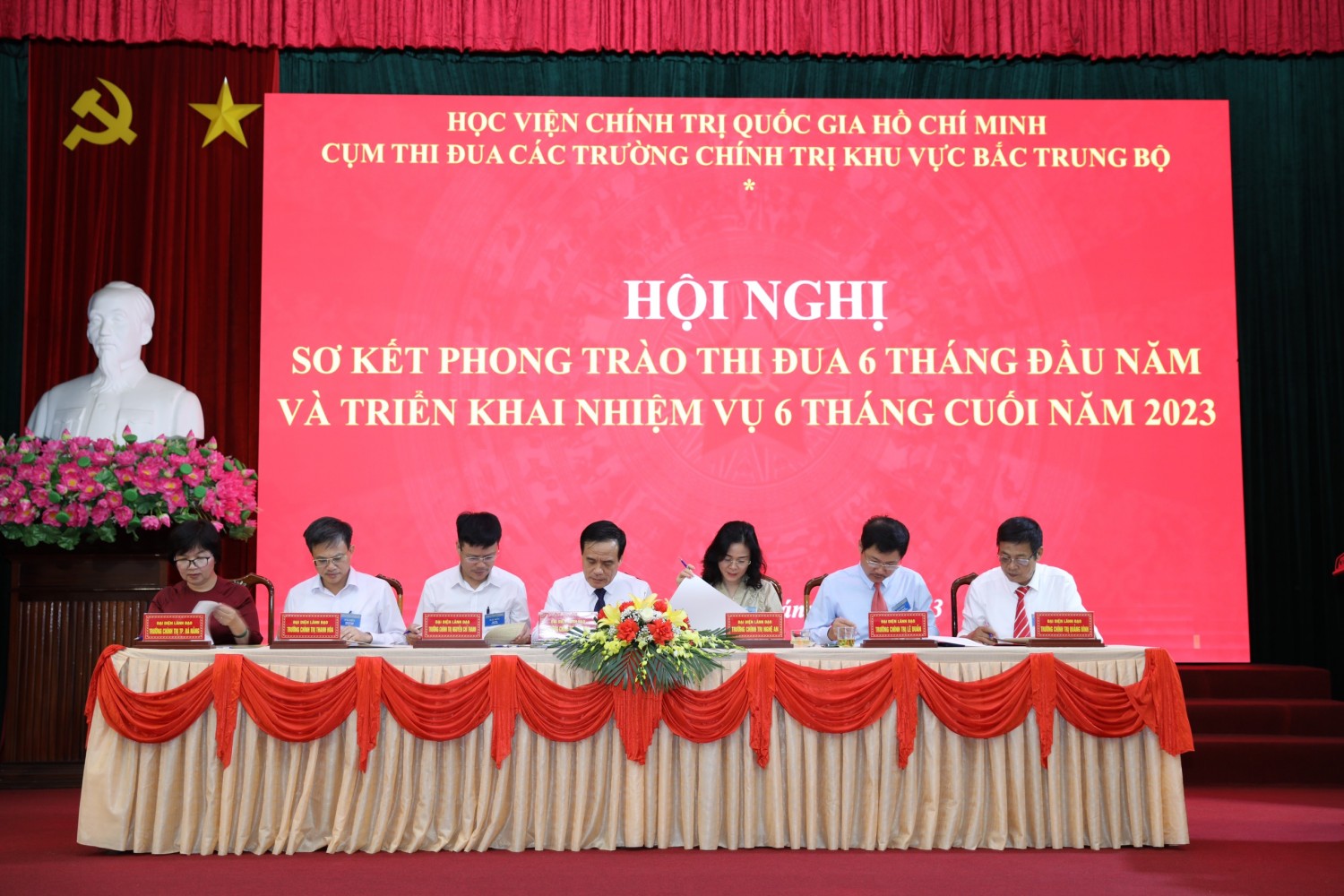 z4430905281894 08003abdea107bd556bc43111c8c34be