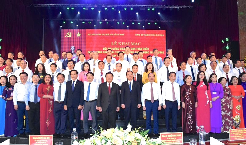 z4703592519759 bd89c6ea5ac4b7c63d09ea3d386a1f47