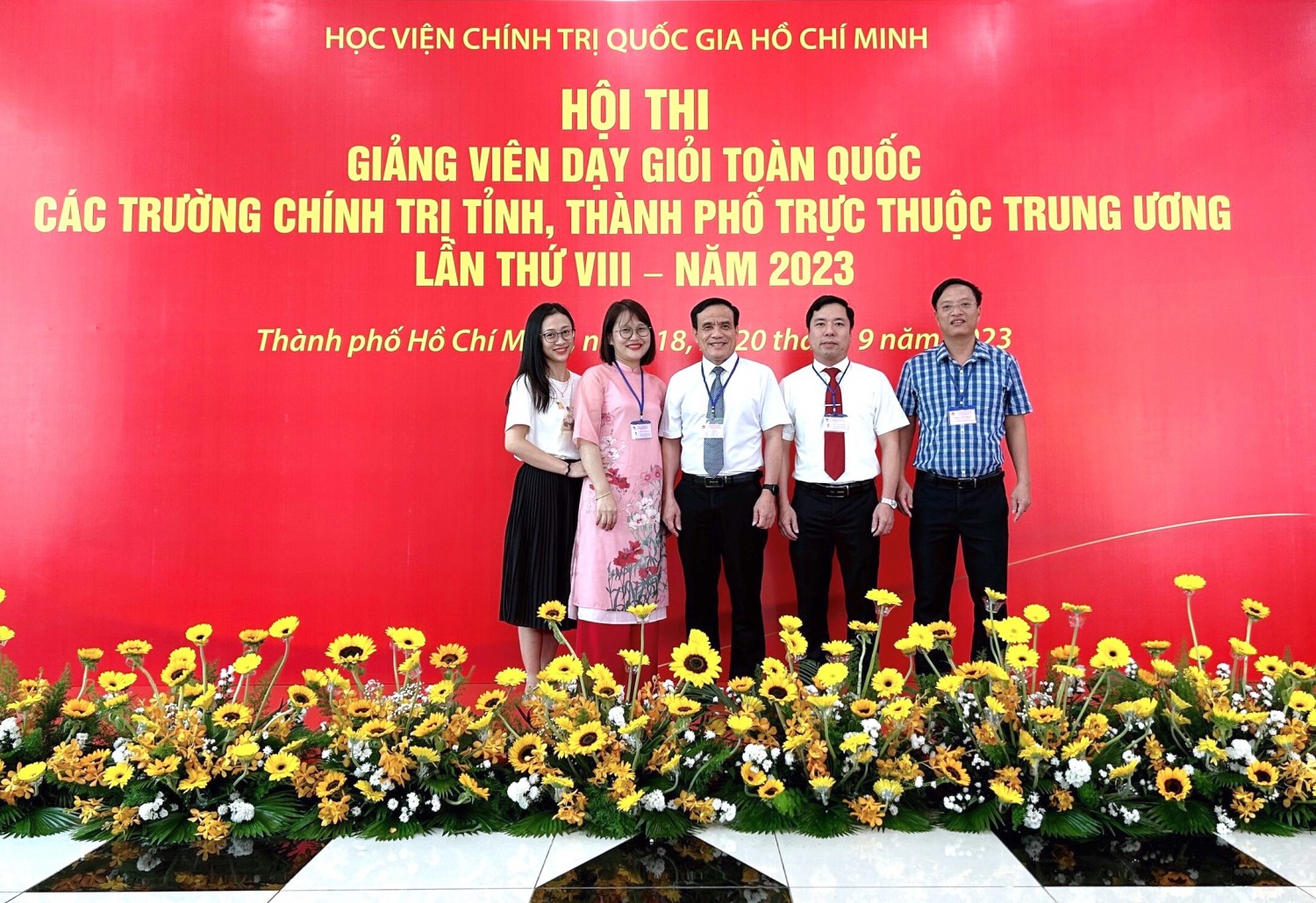 z4703592566109 9445d760eca7538956b00a38815bc397