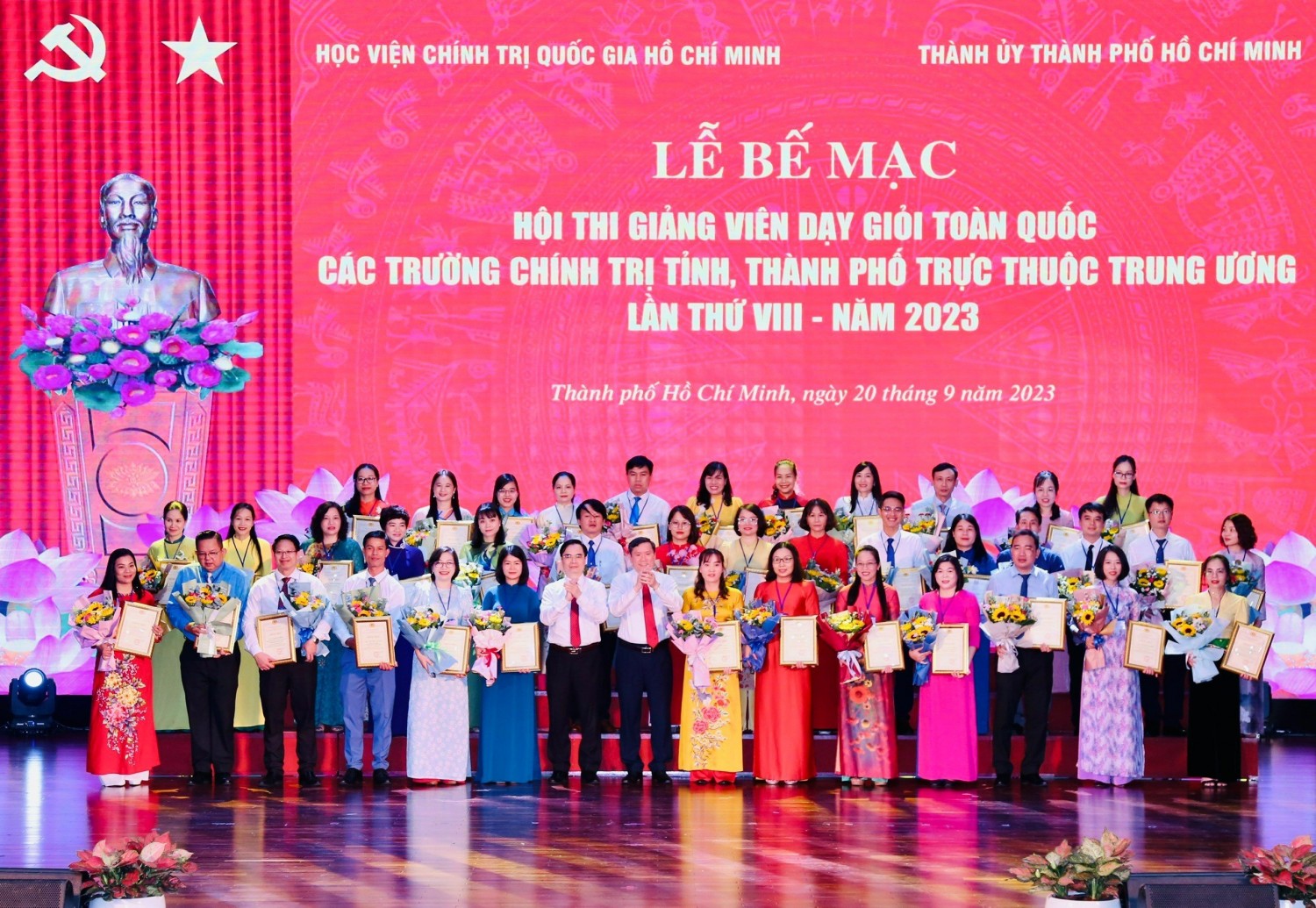 z4719615936115 88051f0e2a9d6e80b4001f2a96f428e8