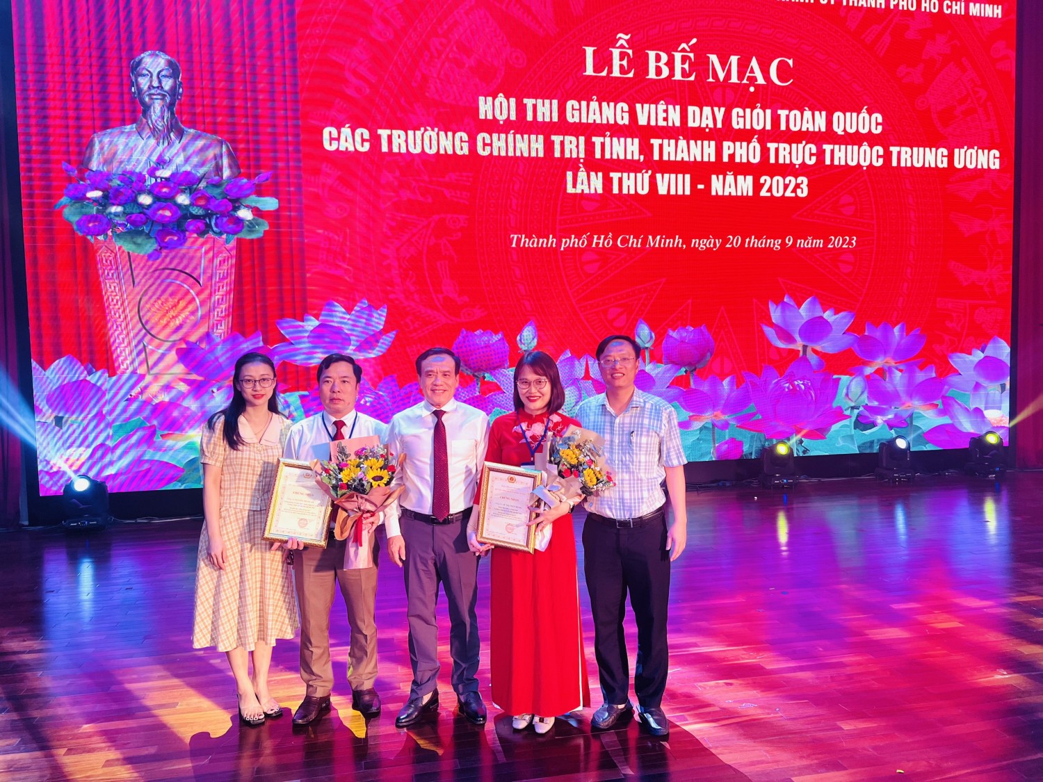 z4719618577436 50a30b35bf3e31c3d1f341bda092d1f0