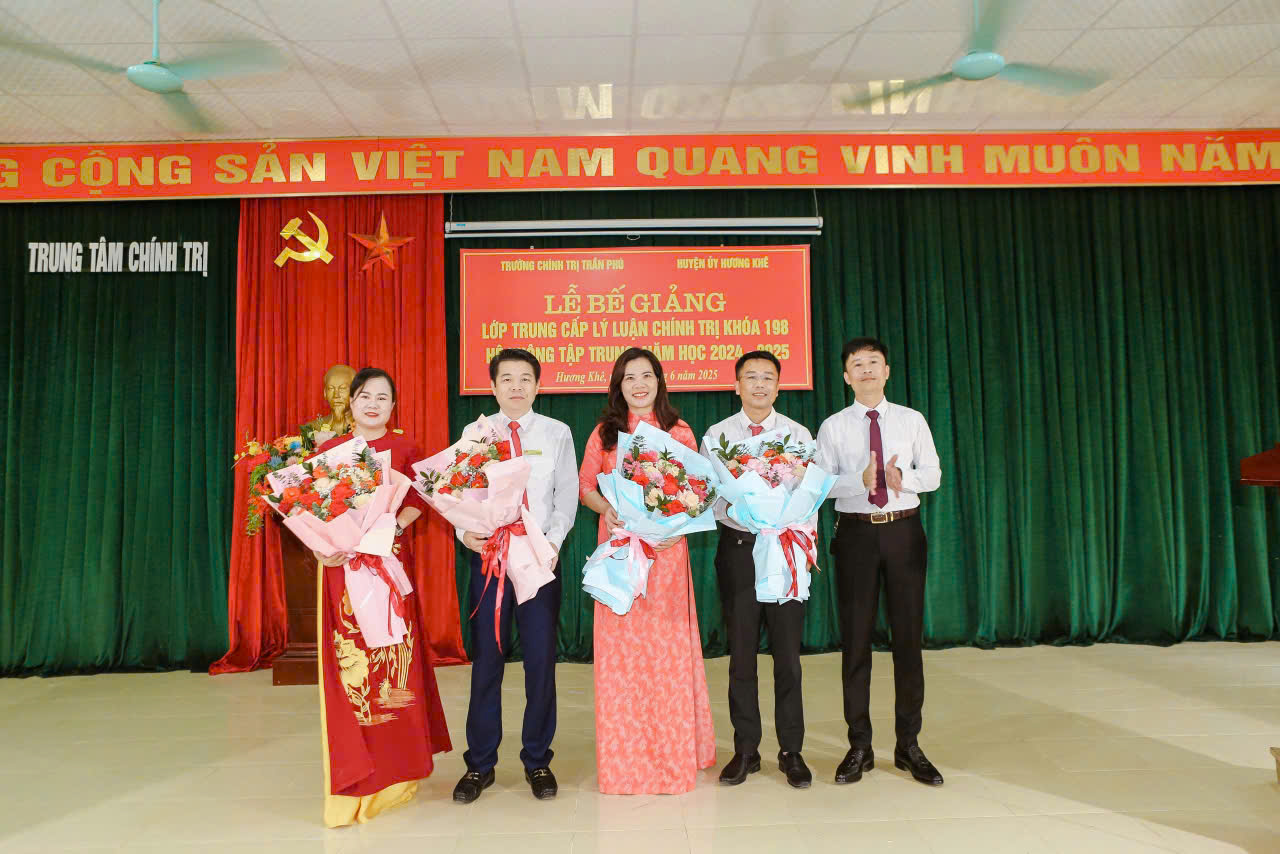 z6772082831012 40afe7fd8f2ae7c468145986ad425c40